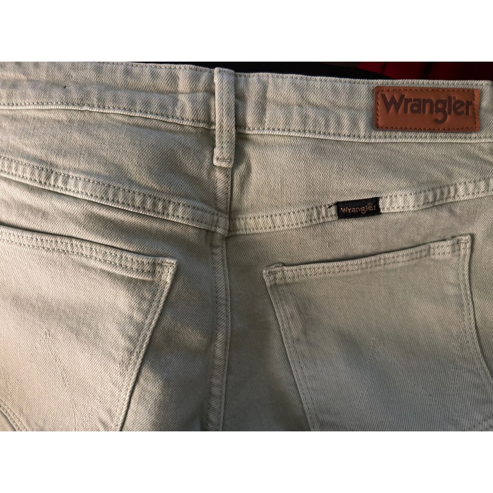 Wrangler Vintage Short Womens 2/26 Sage Green Raw Hem NWT - Picture 7 of 8